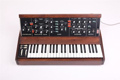 Moog-MiniMoog"